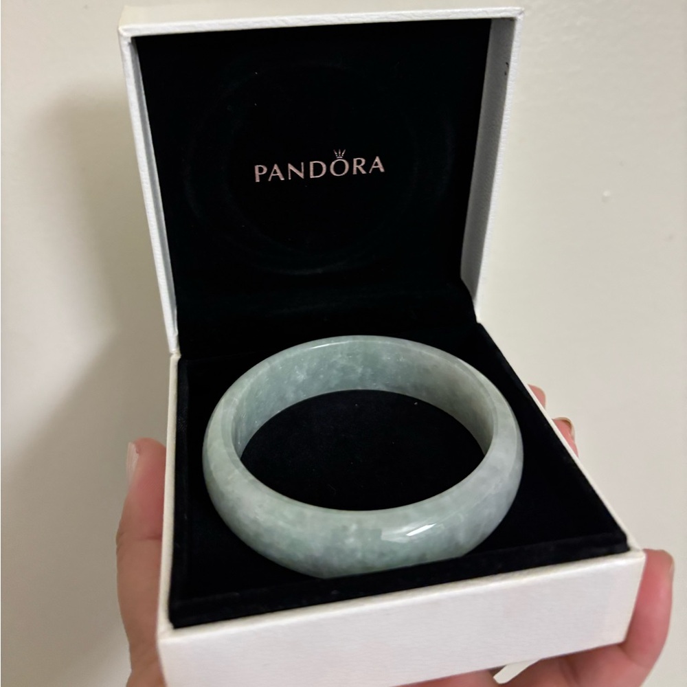 Chinese natural Green jade Bangle